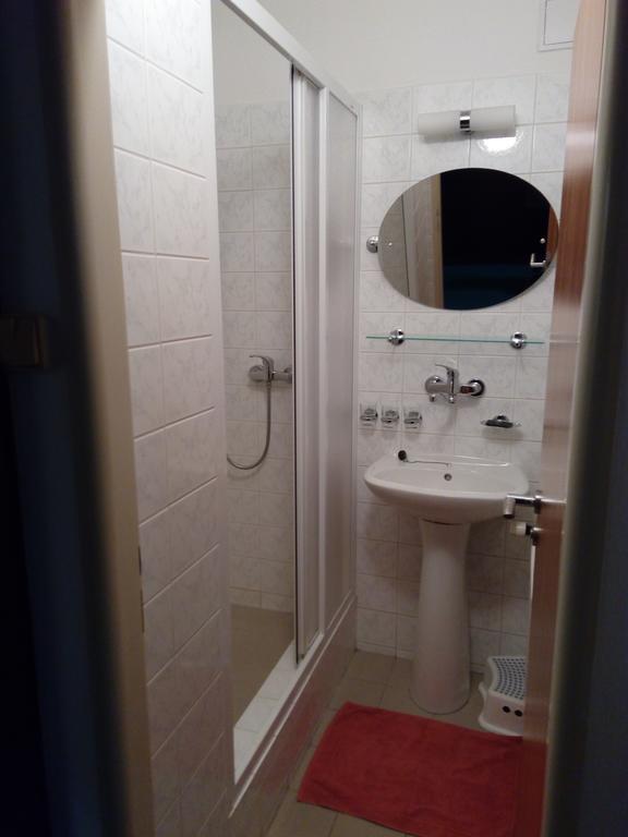 Hotel Aurum Černý Dŭl Exteriör bild